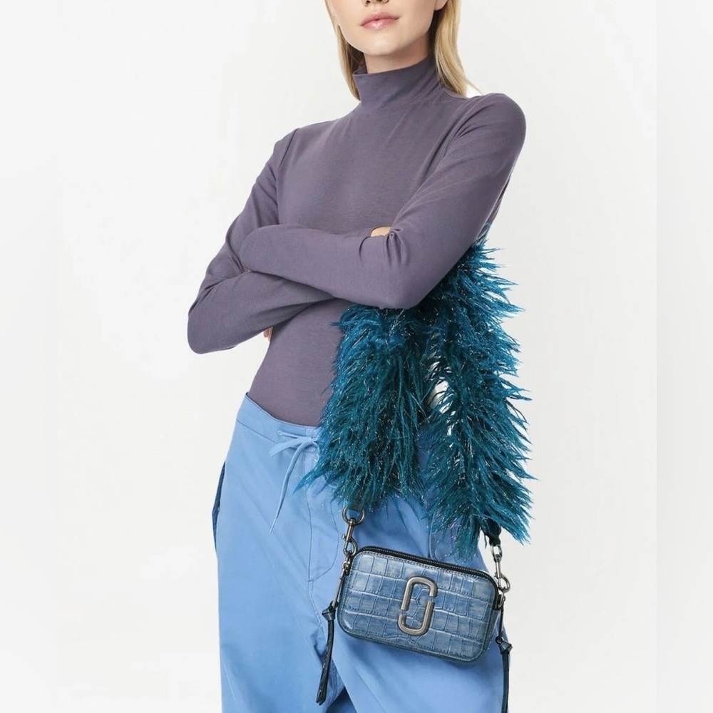 Marc Jacobs Stylish Blue Croc-Embossed Crossbody Bag-Dust included!!💖(#0169) - Picture 3 of 10